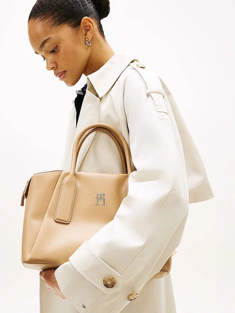 TOMMY HILFIGER Sac - Sac à main TH ESSENTIAL camel